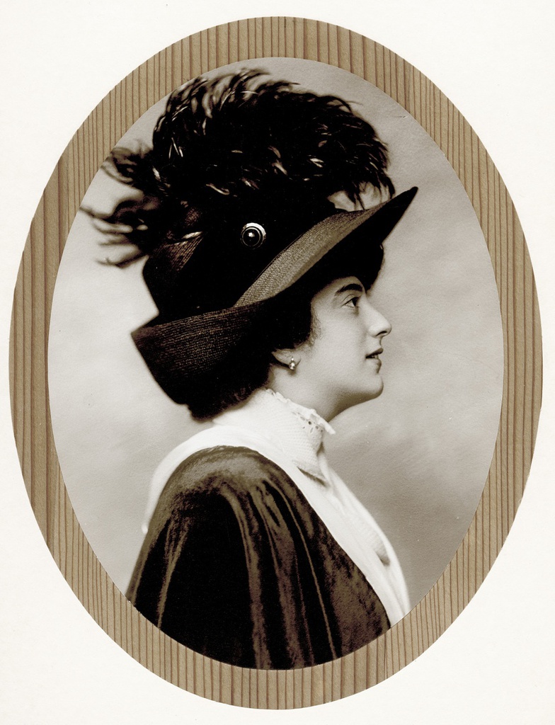 Портрет дамы в шляпе, 1900-е. Выставка «Женщина Прекрасной эпохи» с этой фотографией.&nbsp;