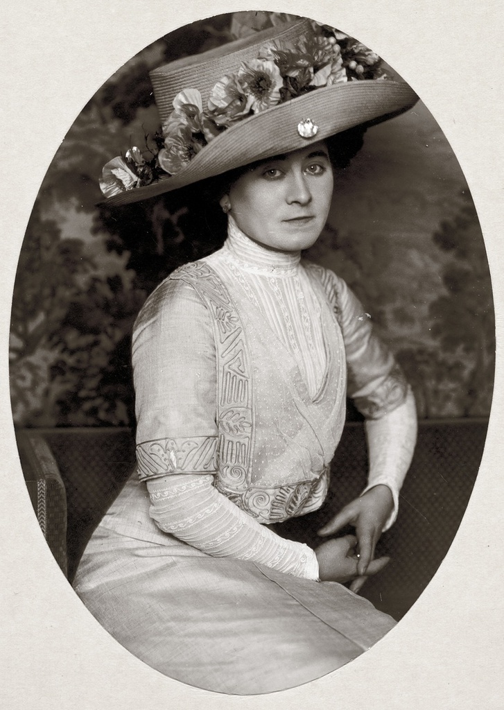 Портрет дамы в шляпе, 1900-е. Выставка «Женщина Прекрасной эпохи» с этой фотографией.&nbsp;