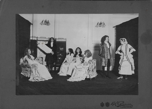 Высшие женские курсы. Бестужевки – участницы драматической группы, 1900-е, г. Санкт-Петербург