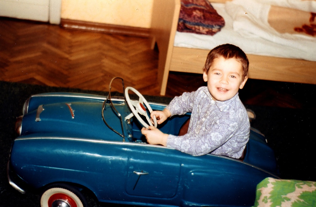 Первое авто, 1974 год, г. Москва. Фотография из архива пользователя Максима Л.&nbsp;Выставка «10 лучших: дети за рулем» с этой фотографией.