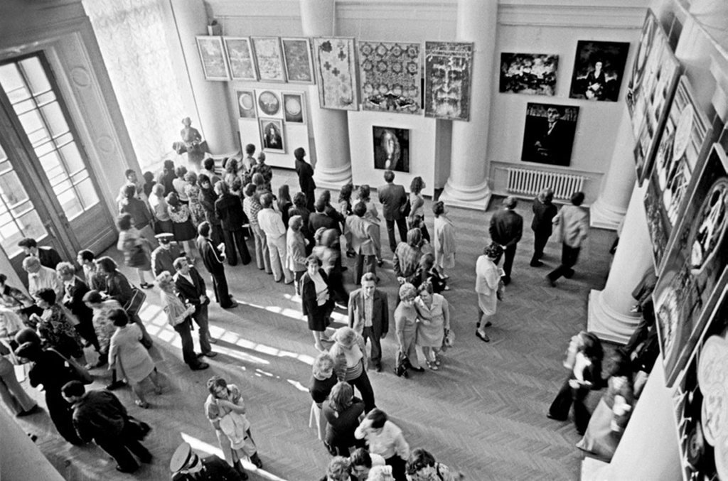 Выставка в павильоне «Дом культуры» ВДНХ. Главный зал экспозиции, 1975 год, г. Москва