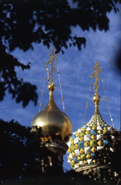 Купола храма Спаса на крови, 1995 год, г. Санкт-Петербург. Выставка «Настроение – Петербург» с этой фотографией.