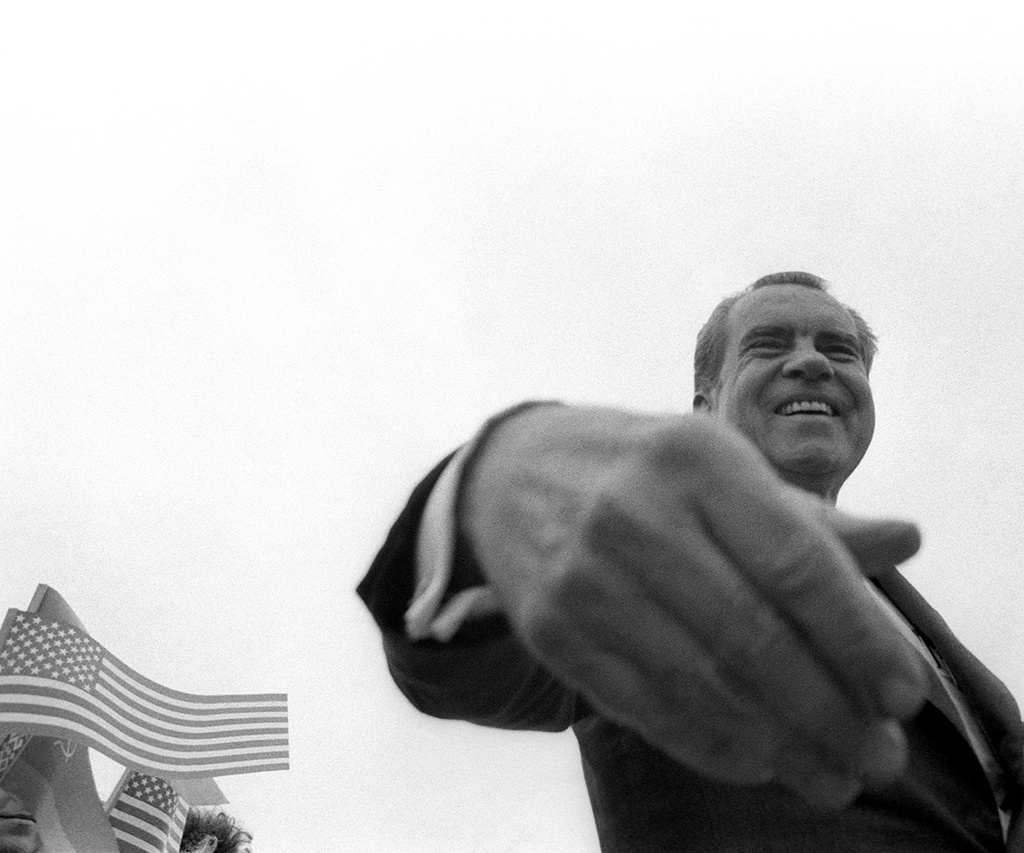 Президент США Ричард Никсон в Москве, 28 июня 1974, г. Москва. Выставка «Янки в СССР» с этой фотографией.