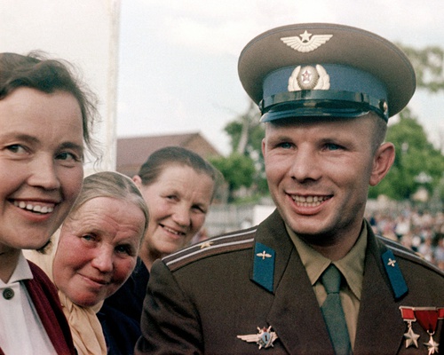 Юрий Гагарин с родственниками, 1961 год, г. Гжатск