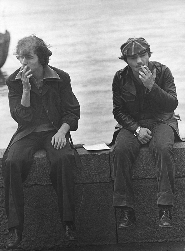 У моря, 1979 год, Украинская ССР, Крымская обл., г. Ялта. Набережная. Безмятежность ранней весны.