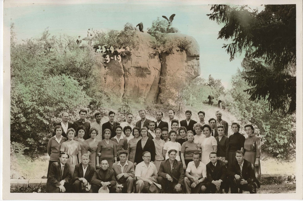 «Красные камни», 25 сентября 1966, Ставропольский край, г. Кисловодск. Курортный парк (ныне Кисловодский национальный парк).