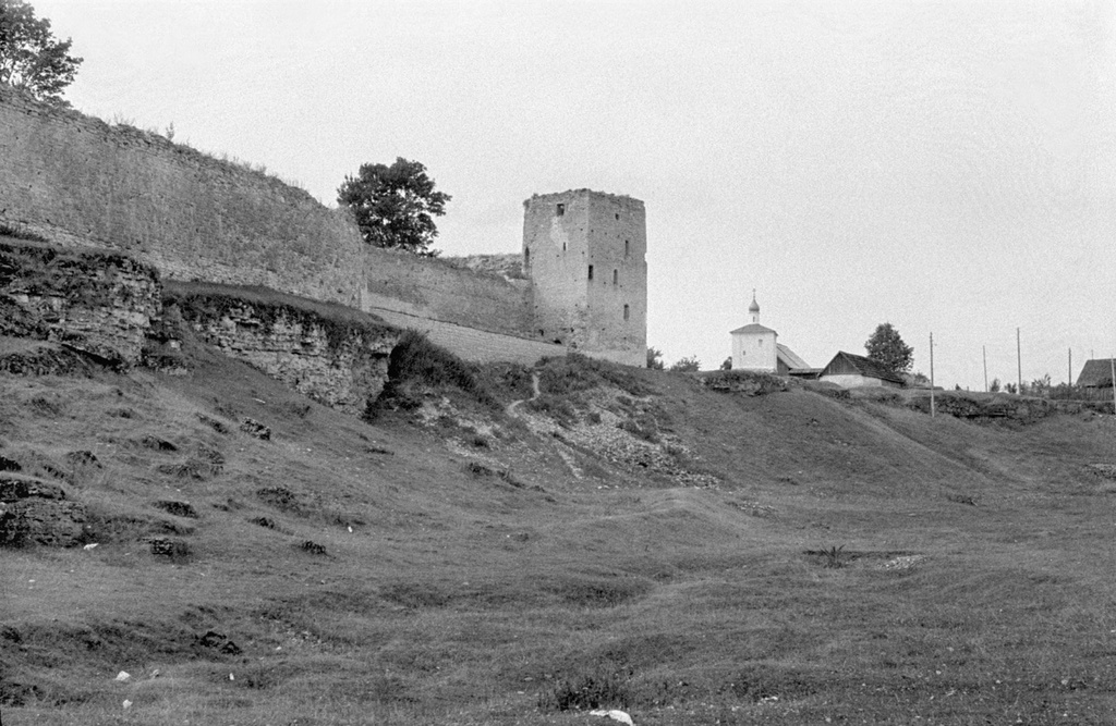 Фото "Изборская крепость", 1 июня 1969 - 30 августа 1969, Псковская обл ...