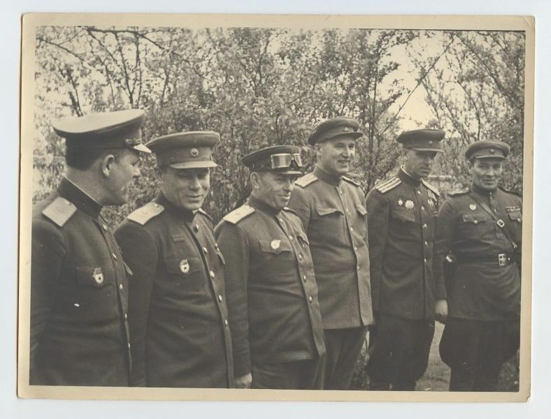 Вручение наград, 1945 год, г. Сталинград. Ныне Волгоград.