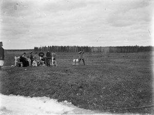 Стрельба по тарелочкам в Тимофеевке, 19 апреля 1898, Московская губ., Богородский у., усадьба Тимофеевка. Стрельба по тарелочкам в Тимофеевке.&nbsp;Второй слева Ф. Н. Щербачев.