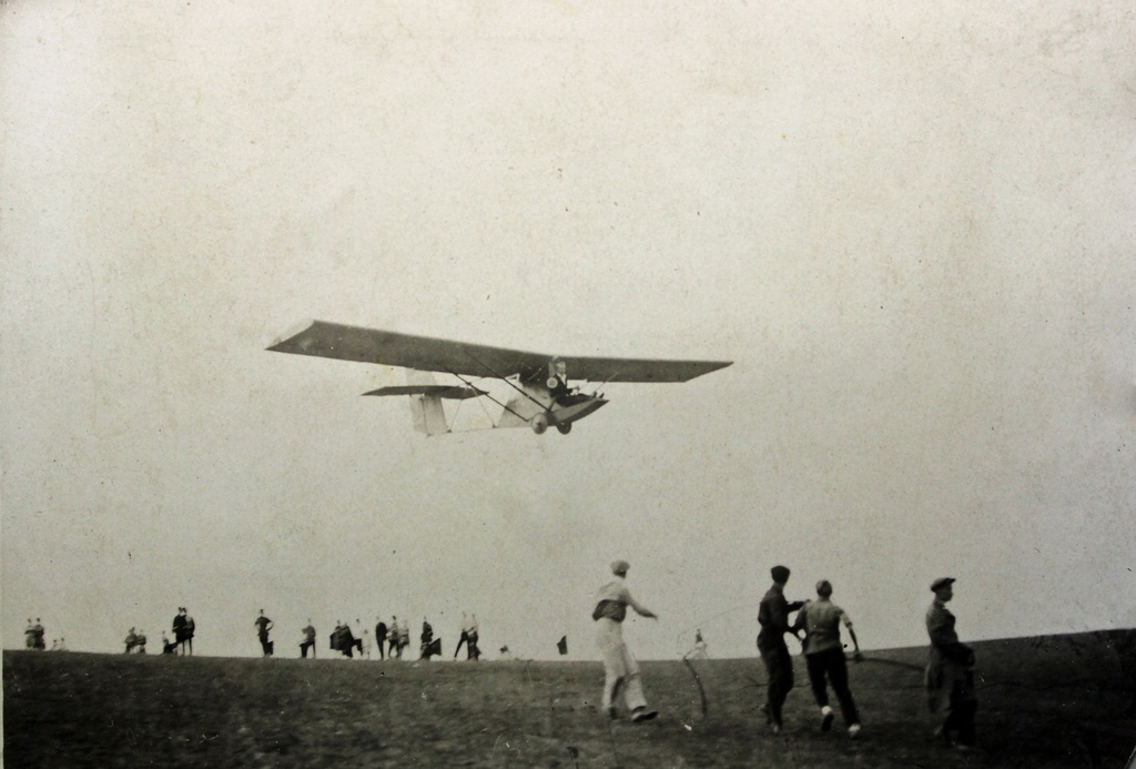  1929 