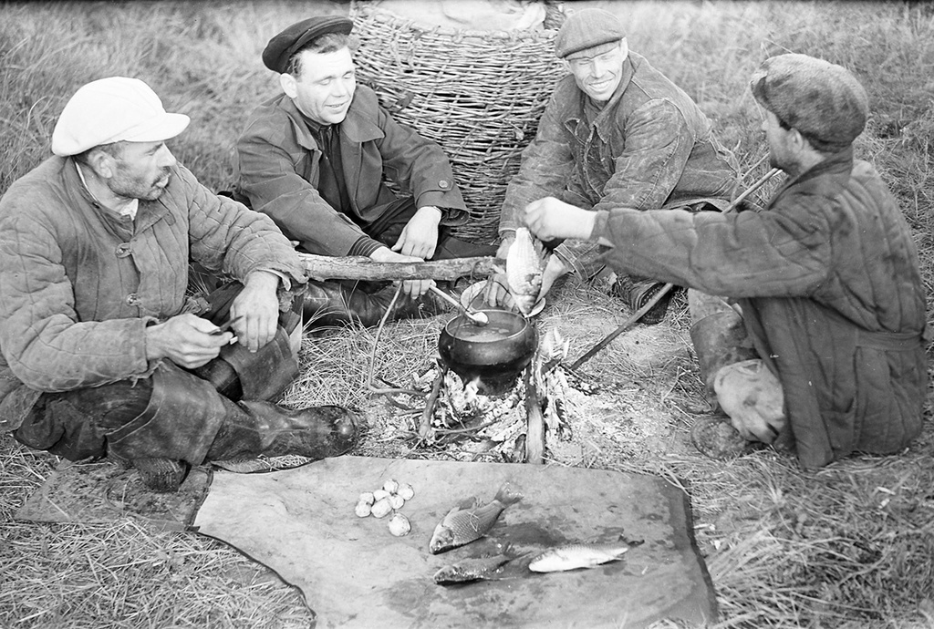 На озере под поселком Краснодонский, 6 сентября 1959, Казахская ССР, Кустанайская обл., совхоз «Краснодонский». Из цикла «На земле целинной».