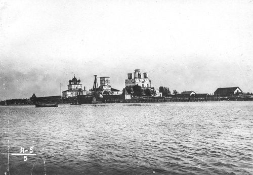 Вид на монастырь со стороны острова Ягры, 1936 год, Северный край, пос. Судострой