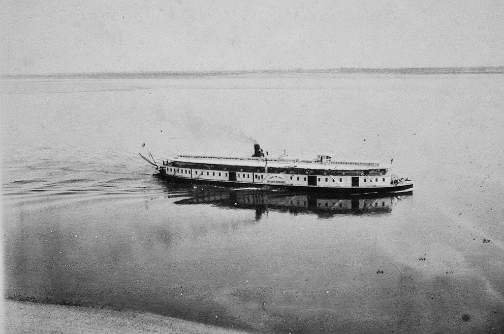 Пароход на реке Сура, 1 января 1897 - 1 января 1915, г. Пенза. Выставка «Дореволюционное пароходство» с этой фотографией.