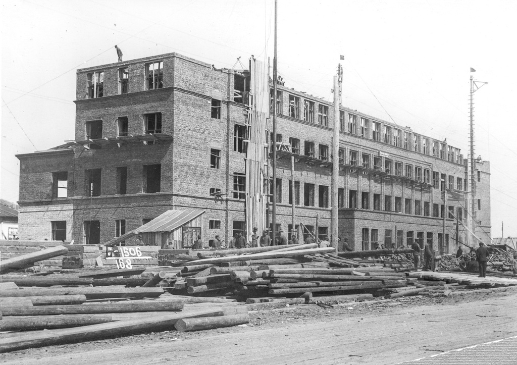 Фото \"Строительство новой кирпичной школы\", 19 июня 1940, Архангельская ...
