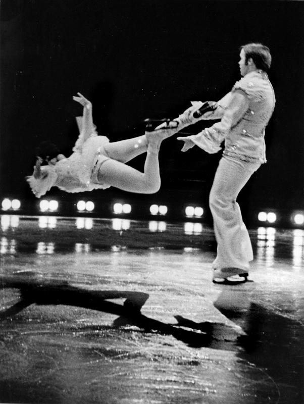 Цирк на Льду, 1970 - 1989, г. Баку. Выставка «Чудеса на льду. Искусство и спорт» с этой фотографией.