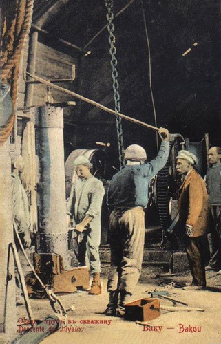 Рабочие бурильщики на буровой, 1898 - 1917, Бакинская губ., г. Баку