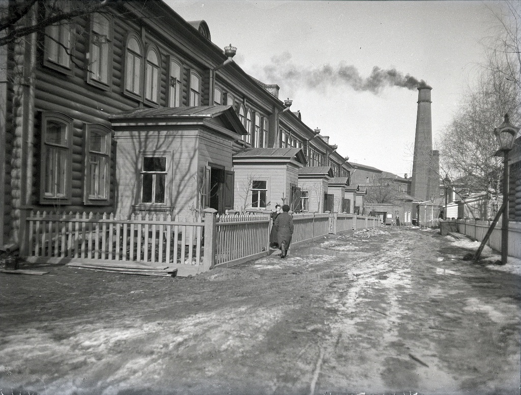 Дом рабочих Хлудовской фабрики, 1897 - 1909, Рязанская губ., г. Егорьевск. Выставка «Хлудовская мануфактура» с этой фотографией.