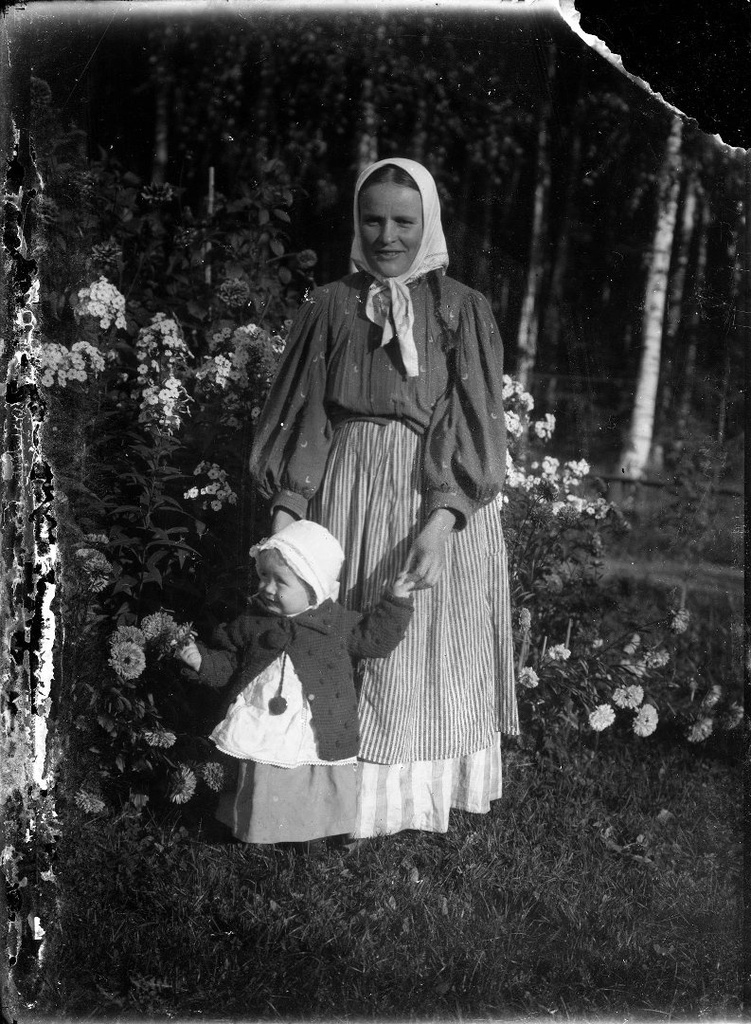 Няня с ребенком, 1890 - 1909. Выставка «Няня в Российской империи» с этой фотографией.&nbsp;