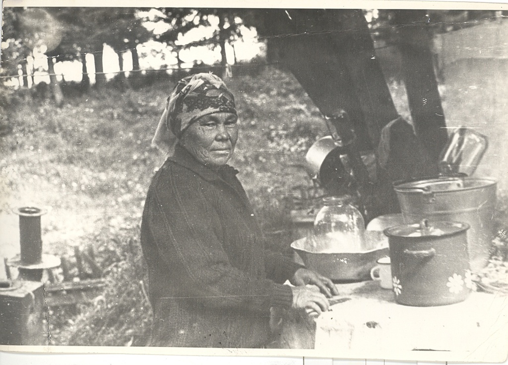 Приготовление пищи, 1982 год, Кемеровская обл., Таштагольский р-н