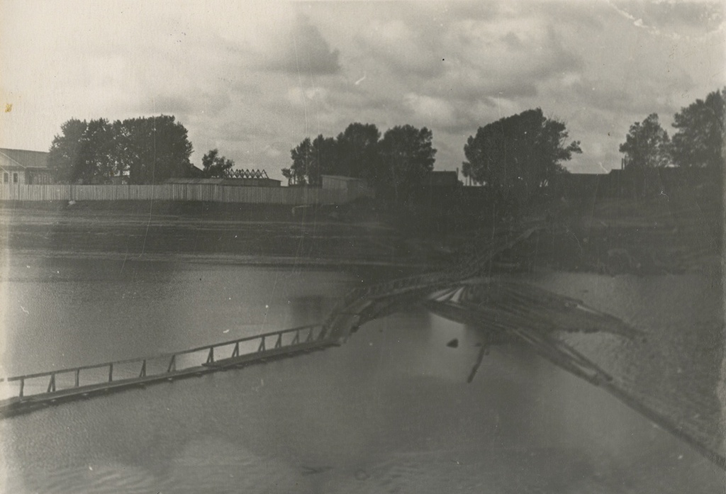 савинский затон тобольск. тобольск левобережье савинский затон. иртыш суда тобольск. савинский затон тобольск. рс-300 марлин.