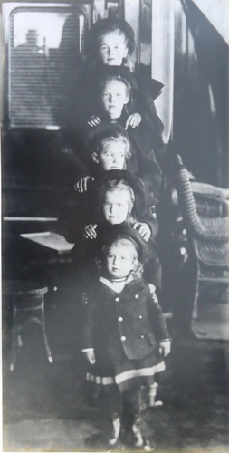 Августейшие дети: Ольга, Татьяна, Мария, Анастасия и Алексей, 1907 - 1908