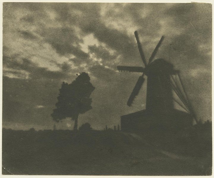 Мельница, 1921 год. Выставка «Ветряные мельницы» и видеолекция «Макс Альперт. "Восстановление фактов"» с этой фотографией.