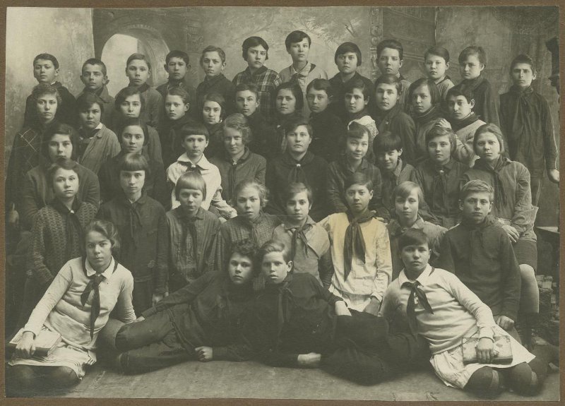 Учащиеся школы 2-й ступени, 1924 - 1934, Украинская ССР, г. Зиновьевск. Сейчас город Кропивницкий.