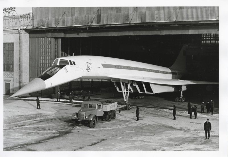 Первый полет самолета ТУ-144, 31 декабря 1968, Московская обл., г. Жуковский. Видеовыставка «Евгений Умнов» с этой фотографией.