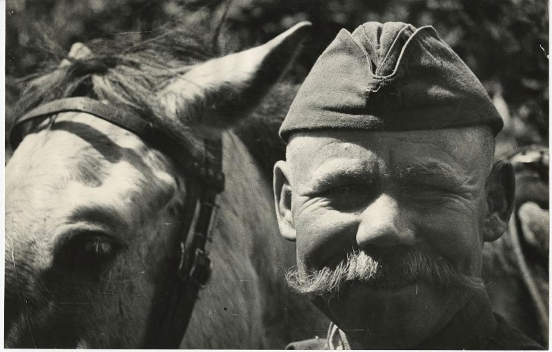 Коновод, 1944 год. Видео «Борис Игнатович» с этим снимком.&nbsp;