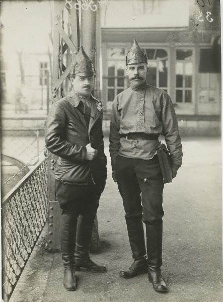 Cотрудники политотдела 10-й армии РККА Печерский и Балашов, январь 1920