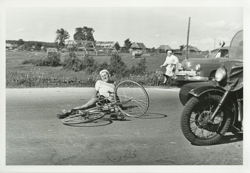 Велогонка, 1956 год. Выставка «Все идет не по плану» с этой фотографией.&nbsp;