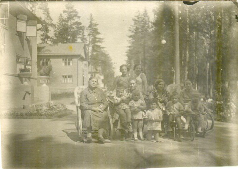 Фото "Дачники", 1935 - 1941, Московская обл., г. Калининград, ст ...