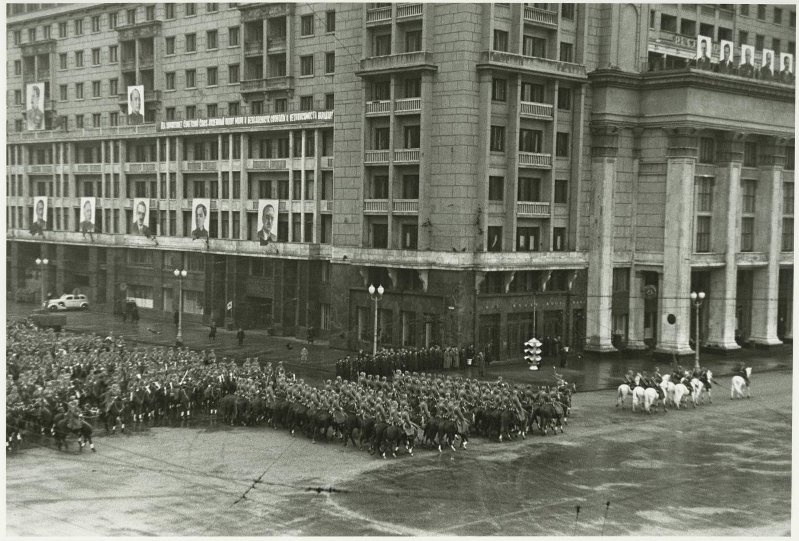 Фото площадь восстания до 1985 года