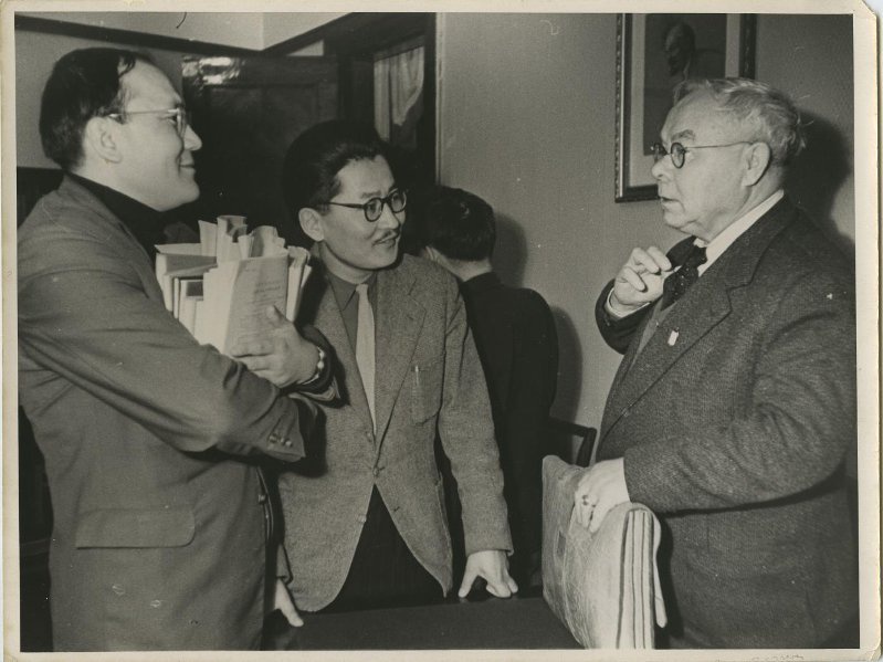 Писатель Всеволод Иванов, 1950-е. Выставка «Говорить на одном языке» с этой фотографией.