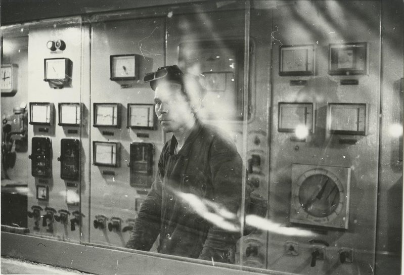 Сталевар Бобыр в пультовой. Мартеновский цех Кузнецкого металлургического комбината, 2 апреля 1981, Кемеровская обл., г. Новокузнецк