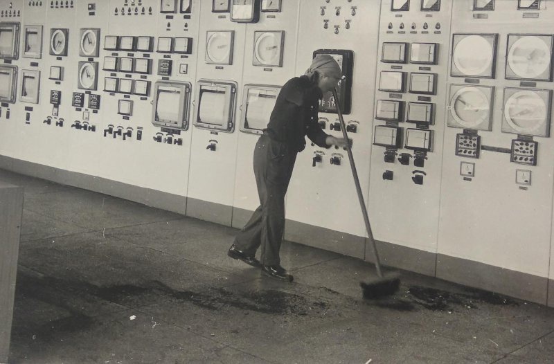 Кузнецкий металлургический комбинат. В диспетчерской, 1981 год, Кемеровская обл., г. Новокузнецк. Новокузнецкий металлургический комбинат (до 2003 года – Кузнецкий металлургический комбинат – КМК).