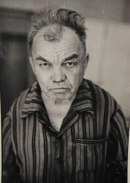 Дом престарелых. Мужской портрет, 1980-е, Кемеровская обл., г. Новокузнецк. Выставка «Правила хорошего тона» с этой фотографией.