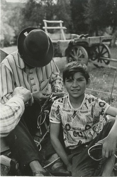 Цыгане-скотогоны. Окрестности деревни Онгудай, 1980 год, Горный Алтай. Выставка «Неуловимые. Люди без границ» с этой фотографией.