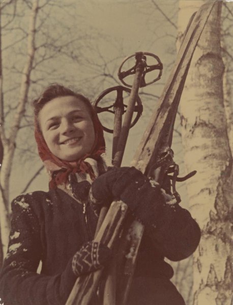 Лыжница, 1950-е, г. Ленинград