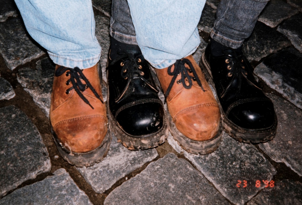 Ботинки, 23 августа 1998, г. Москва. 