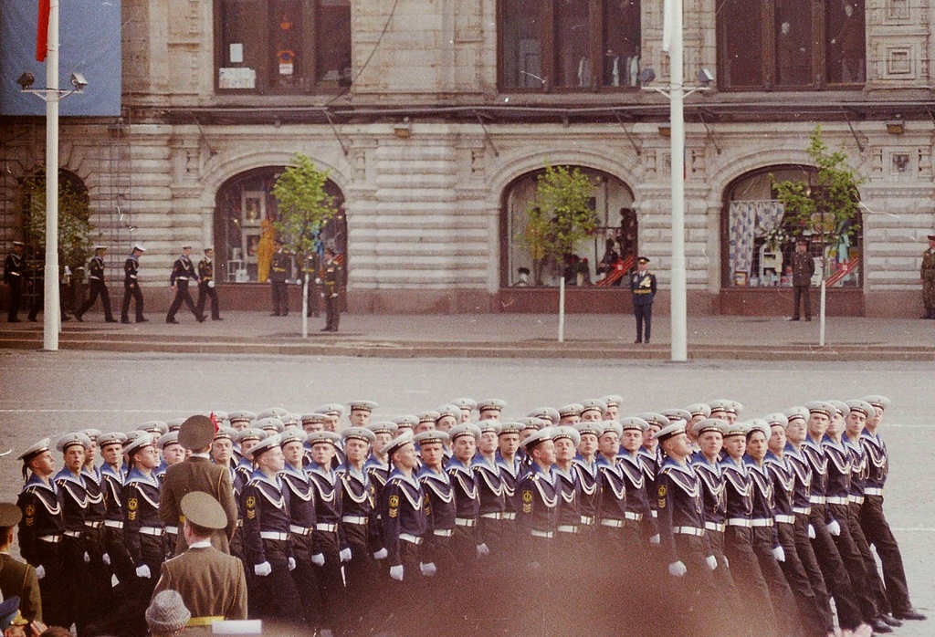 50 лет Победы, 9 мая 1995, г. Москва. Выставка «9 мая 1995 года. 50 лет Победы в Великой Отечественной войне» с этой фотографией.