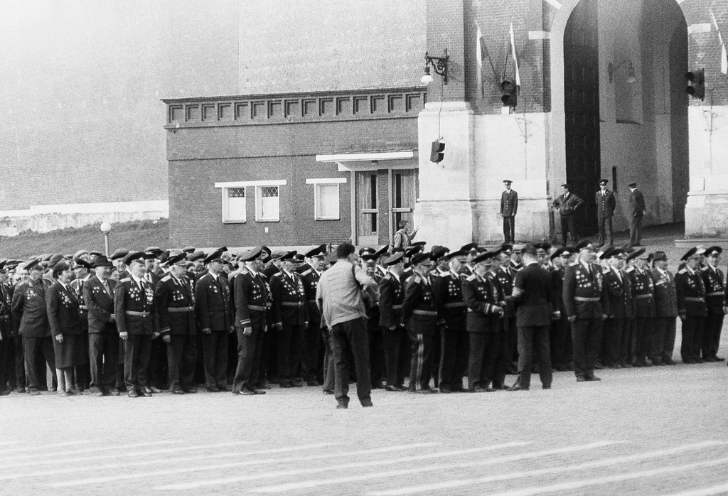 Без названия, 9 мая 1995, Москва. Выставка «9 мая 1995 года. 50 лет Победы в Великой Отечественной войне» с этой фотографией.