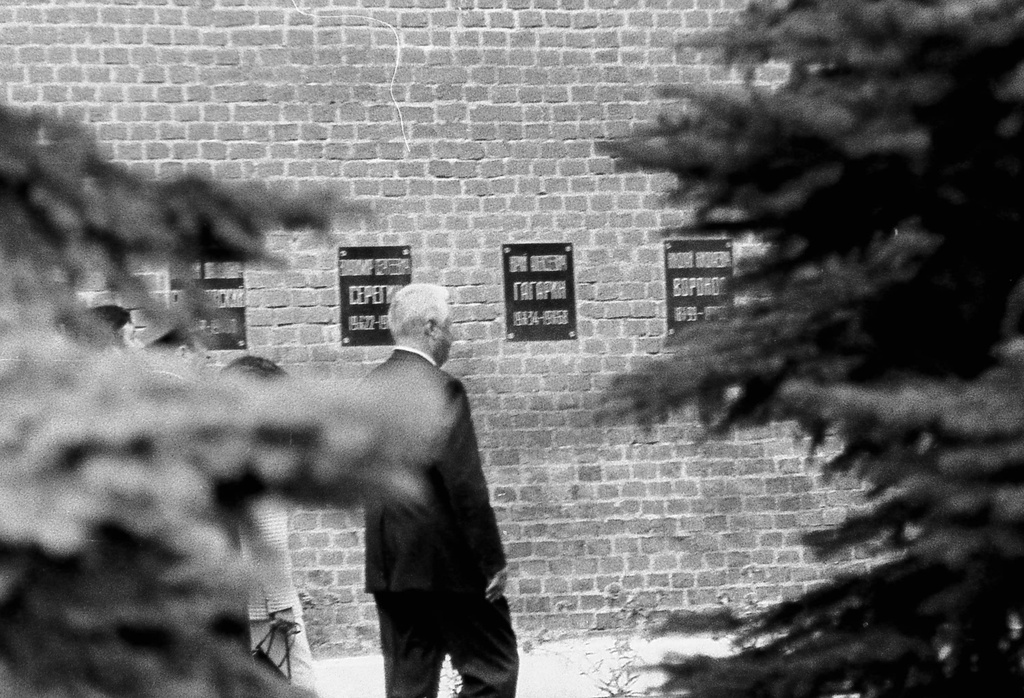День Победы, 9 мая 1995, г. Москва. Выставка «9 мая 1995 года. 50 лет Победы в Великой Отечественной войне», видео «Говорит Ельцин» с этой фотографией.