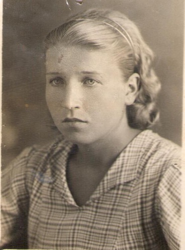 Студентка Мария Медведева, 1937 год, г. Москва