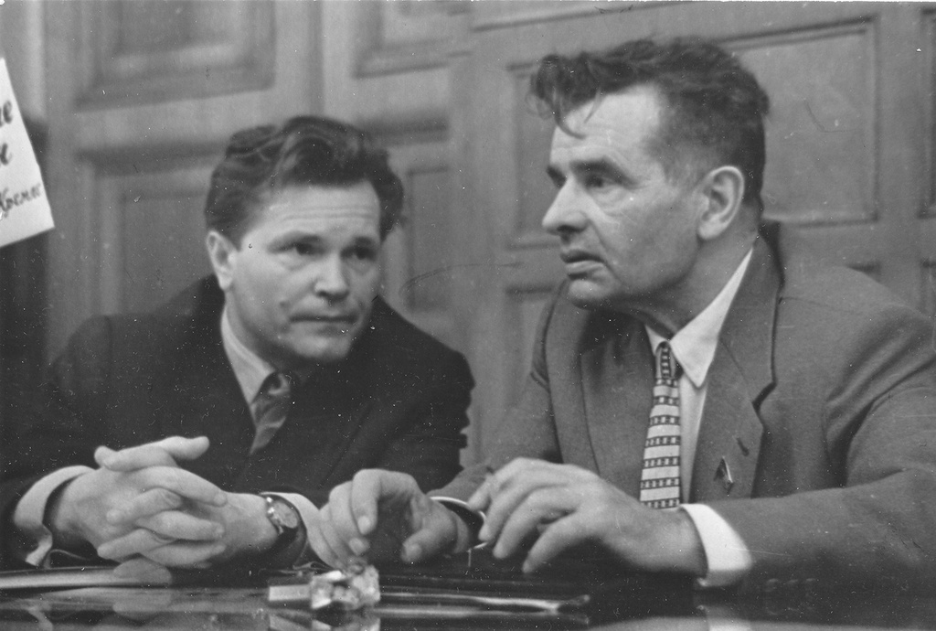 Фото "III Всесоюзный съезд писателей. В кулуарах Большого Кремлевского ...