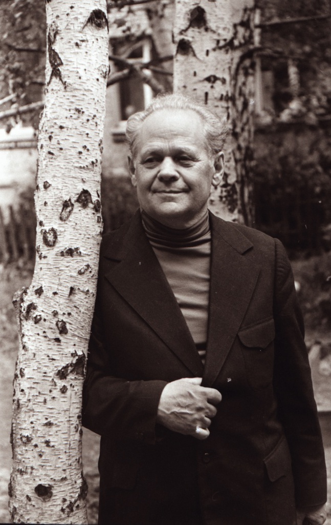 Фото "Вячеслав Иванович Пальман в саду в Химках", 25 июня 1982 ...