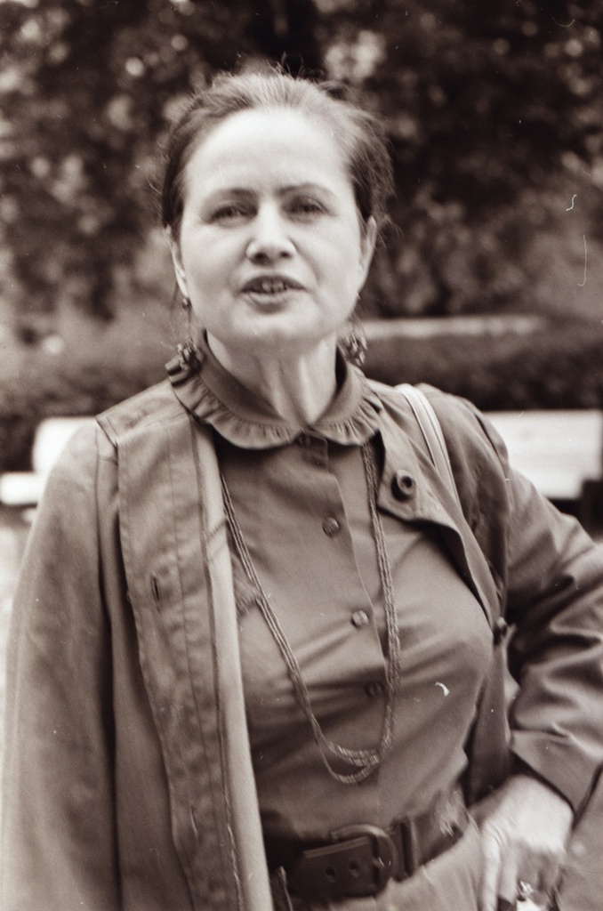 Тамара Алексеевна Пономарева. В саду Союза писателей СССР, 2 мая 1989, г. Москва