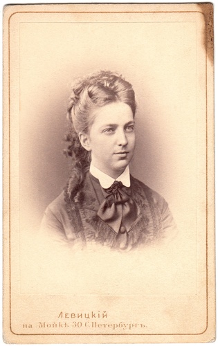 Вера Александровна Брусницына (в девичестве Зеленцова), 1870-е, г. Санкт-Петербург