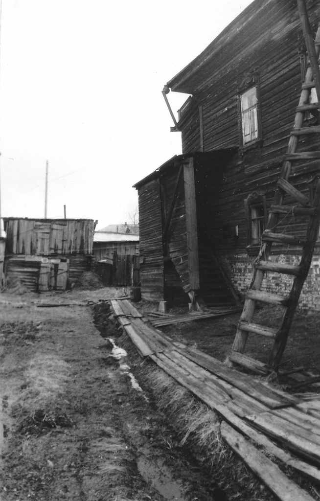Фото "Улица Басова", 1985 год, г. Тобольск - История России в фотографиях