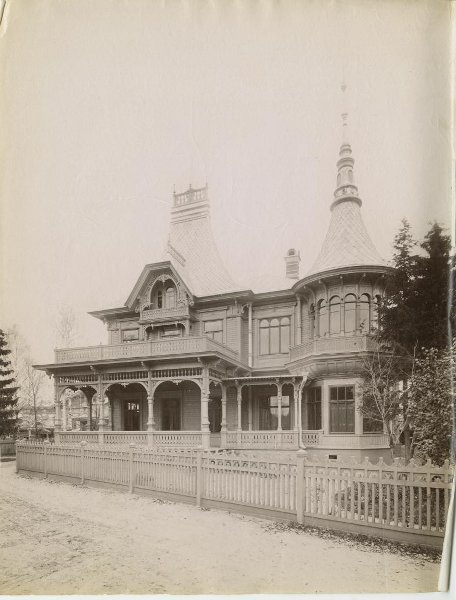 Усадьба Лапино-Спасское, 1900-е, Московская губ., Московский у., Мытищинская волость, с. Лапино-Спасское. Дома Ценкера в усадьбе Лапино-Спасское, построенный в стиле раннего модерна с использованием элементов шинуазри.&nbsp;
